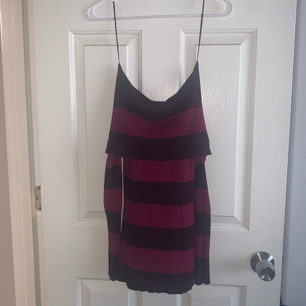 *NEVER WORN* Turtle neck sweater